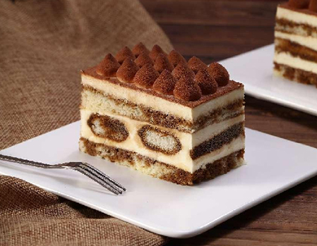 Italian tiramisu cake